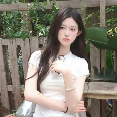呢喃语页